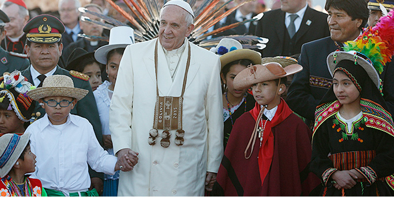   البابا فرنسيس يتوجه إلى أمريكا اللاتينية للاطلاع على أحوال السكان الأصليين