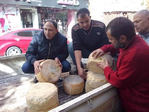   ضبط  كميات من الجبن الرومى منتهية الصلاحية في الإسماعيلية