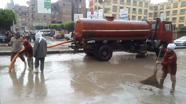   بالصور.. الأمطار تغمر شوارع دسوق فى كفر الشيخ و«الحشاش» يكلف برفعها