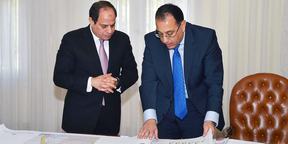   الرئيس يستعرض مع القائم بأعمال رئيس مجلس الوزراء استراتيجية تنمية سيناء