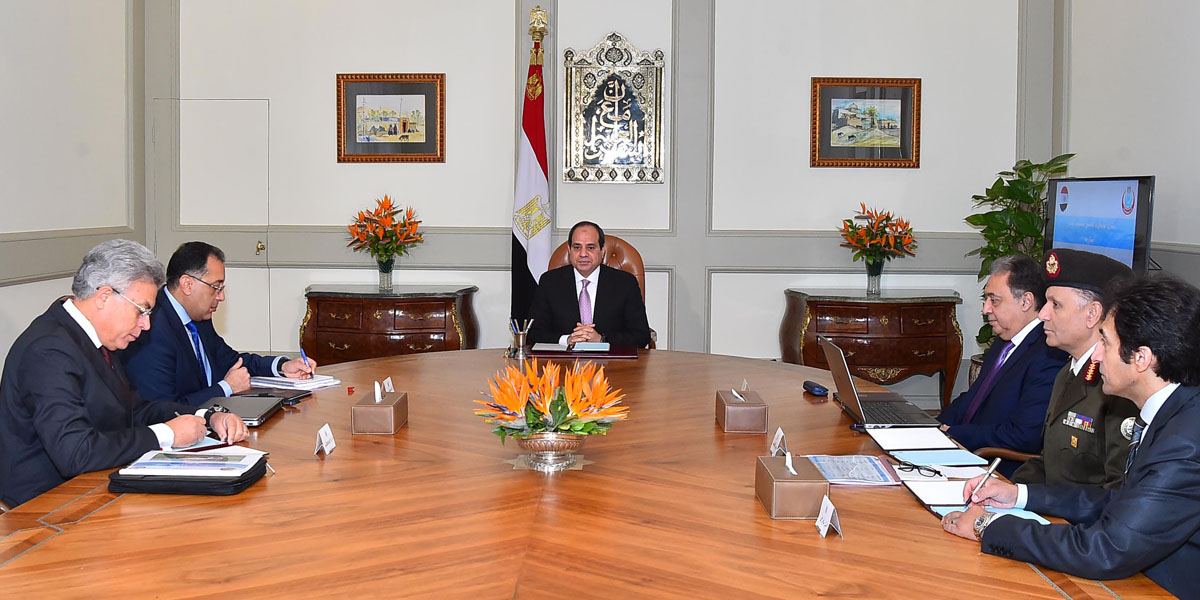   الرئيس يجتمع مع القائم بأعمال رئيس مجلس الوزراء ووزير الصحة لمناقشة بعض القضايا الهامة
