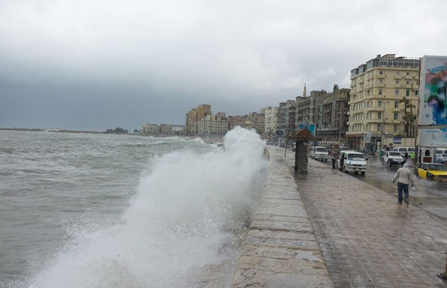   تفاصيل المشروعات الـ 6 لحماية سواحل إسكندرية من الغرق