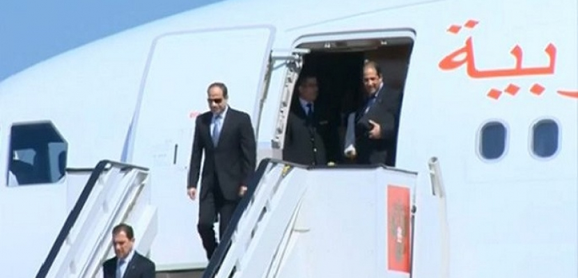   الرئيس السيسى يصل الإمارات فى ثانى محطات جولته الخليجية بعد سلطنة عمان