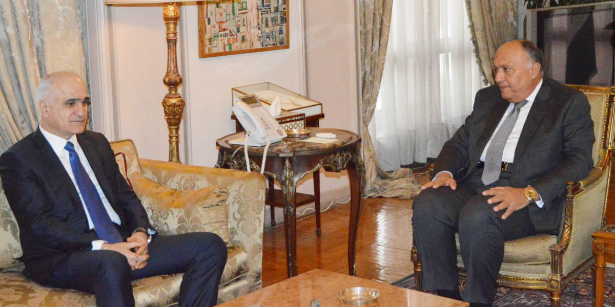   وزير الخارجية يستقبل وزير اقتصاد أذربيجان