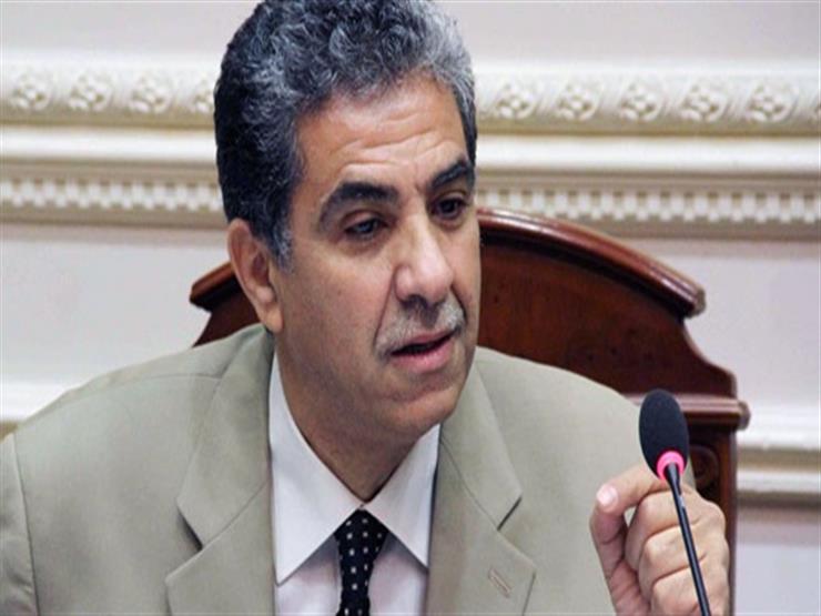   وزير البيئة يتفقد أعمال إزالة مقلب أبو خريطة بالمنوفية