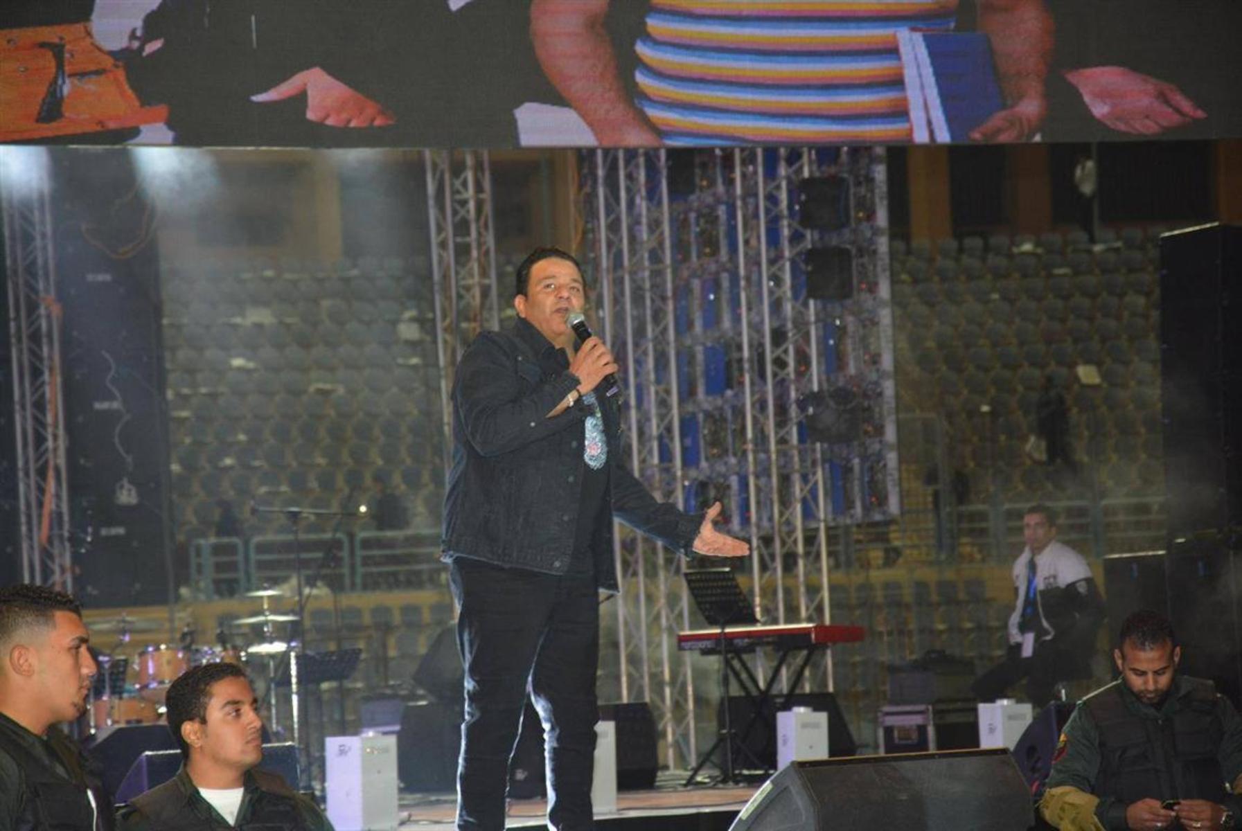  محمد فؤاد يشارك في الحفل الغنائي الكبير لدعم الرئيس السيسي بقنا