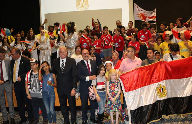   وزير الاتصالات ومحافظ جنوب سيناء يفتتحان البطولة العربية للروبوت