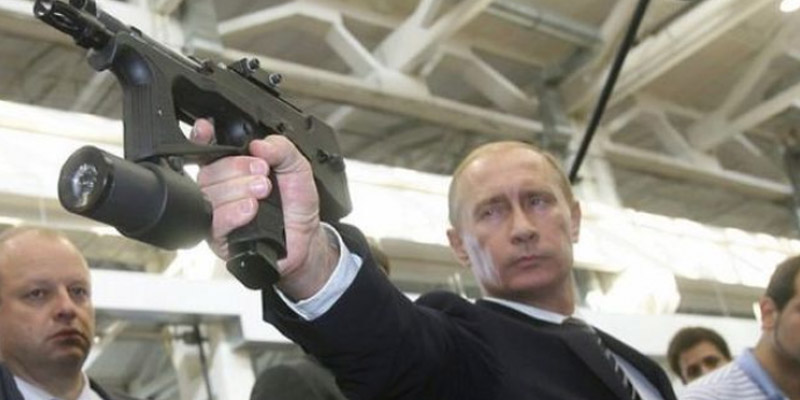   اعترافات الرئيس الروسى القادم فى فيلم وثائقى: كنت أنام ومعى مسدسى