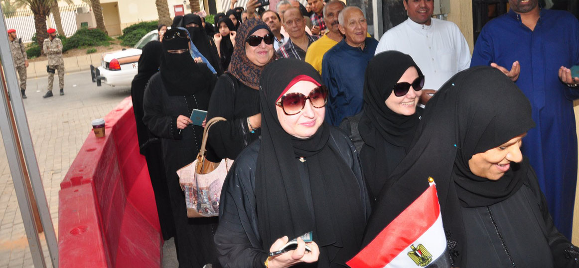   توافد المصريين على لجان التصويت بالسعودية في انتخابات الرئاسة