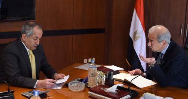   رئيس الحكومة يستقبل السفير الأردني ويؤكد علي التعاون بين البلدين