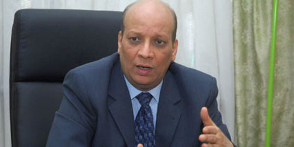   سفير مصر بالجزائر: أتوبيسات خاصة لنقل المصريين لتيسير مشاركتهم فى الانتخابات