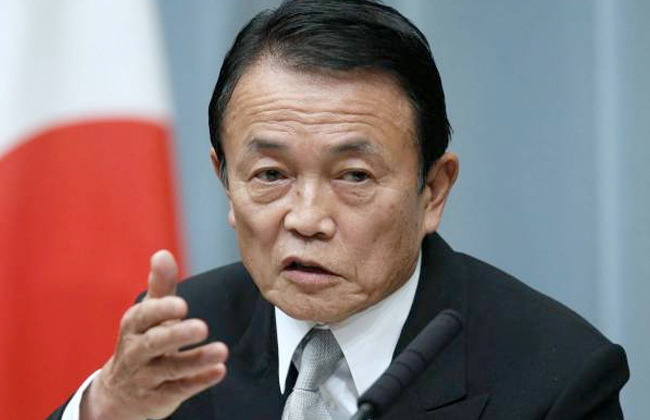   استقالة «فوكودا الياباني» بعد اتهامة بالتحرش بالصحفيات