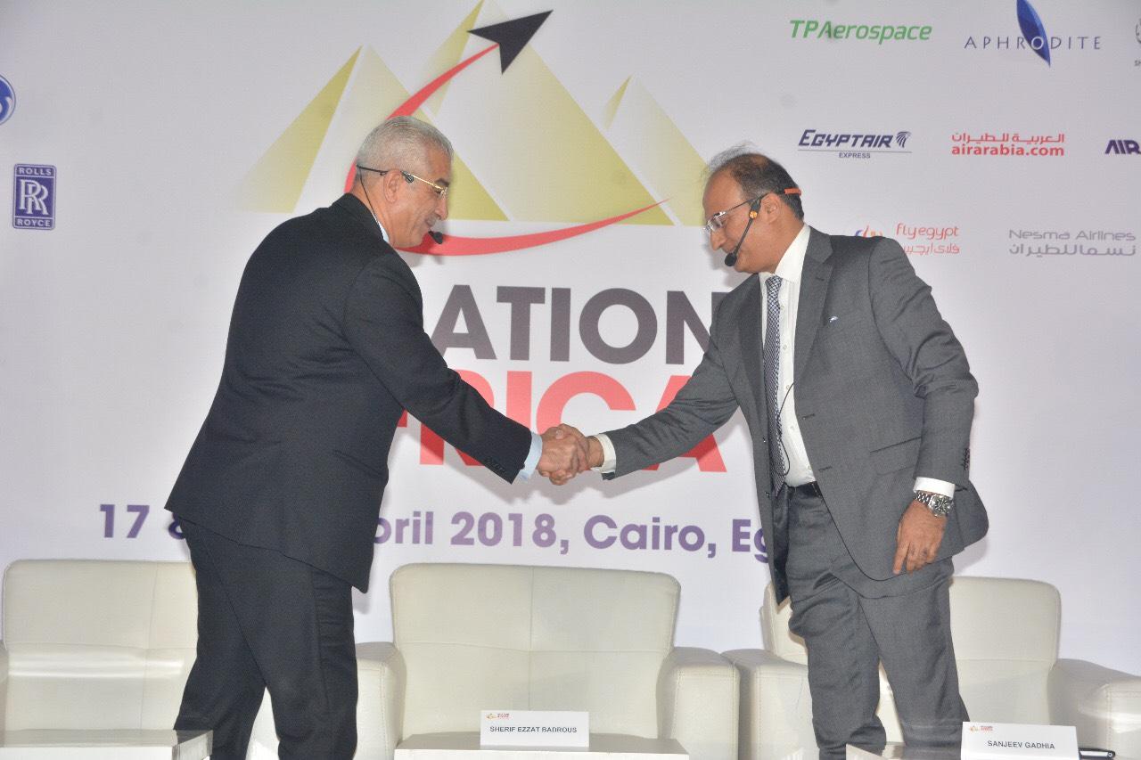   رئيس شركة مصر للطيران يناقش أهم التحديات التي تؤثر على الشركة