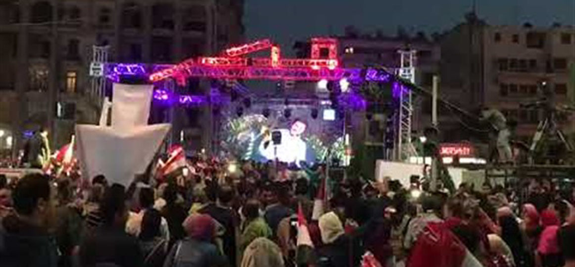 أهالي 6 أكتوبر يحتفلون بفوز الرئيس السيسي