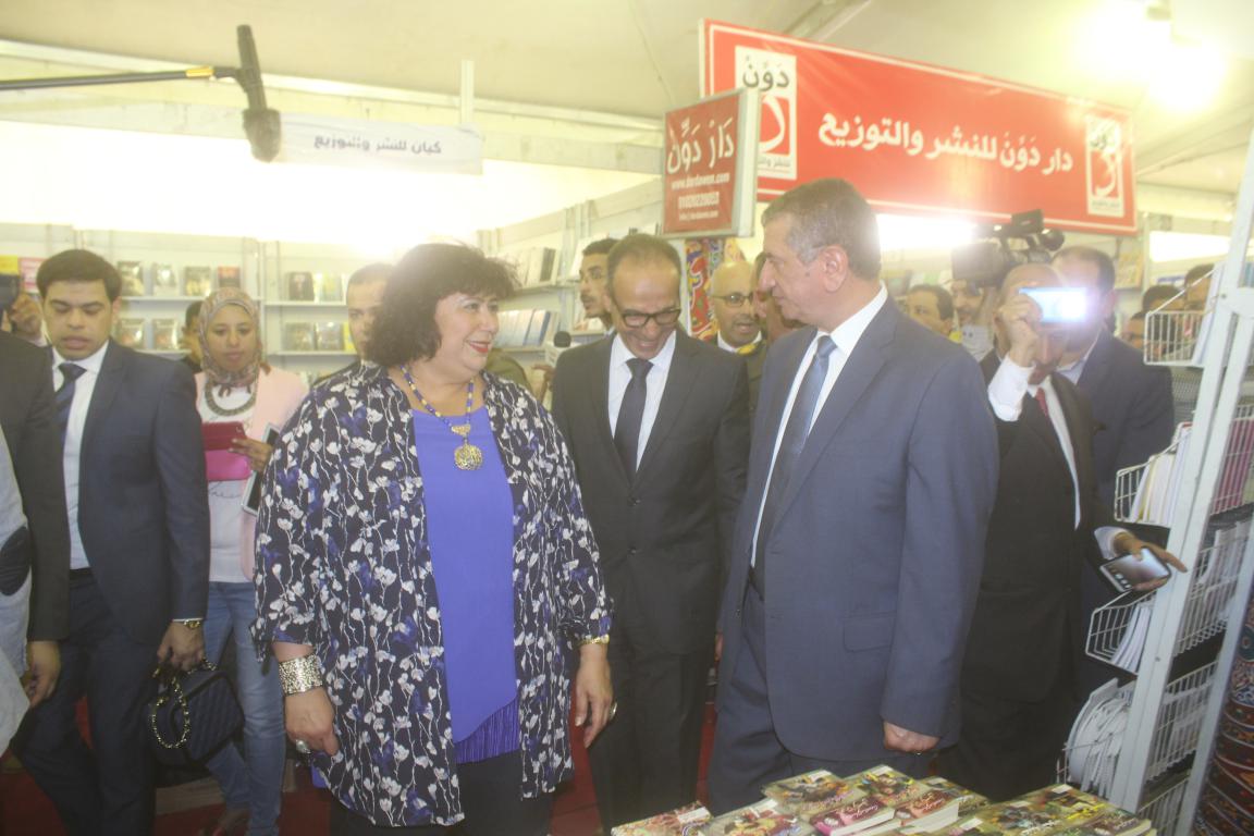   وزيرة الثقافة ومحافظ كفر الشيخ ورئيس الهيئة العامة للكتاب يتفقدون معرض الكتاب بدسوق