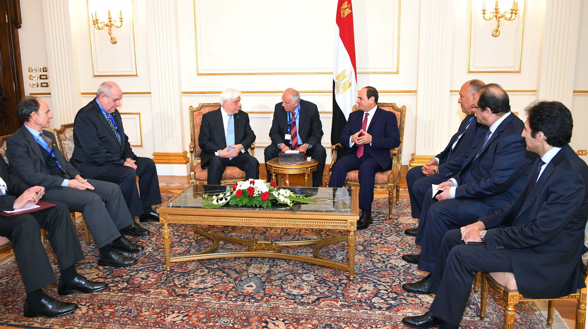   السيسى يستقبل الرئيس اليوناني بالاسكندرية