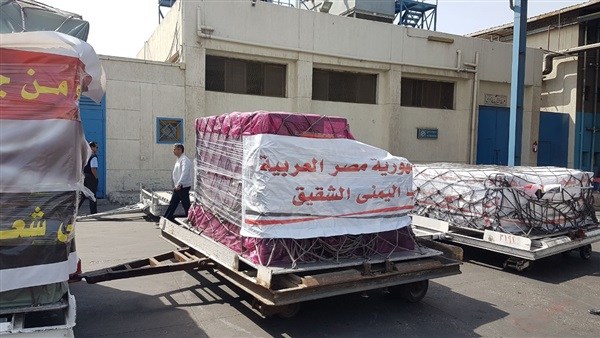   مصر تقدم مساعدات إنسانية إلى الشعب اليمني