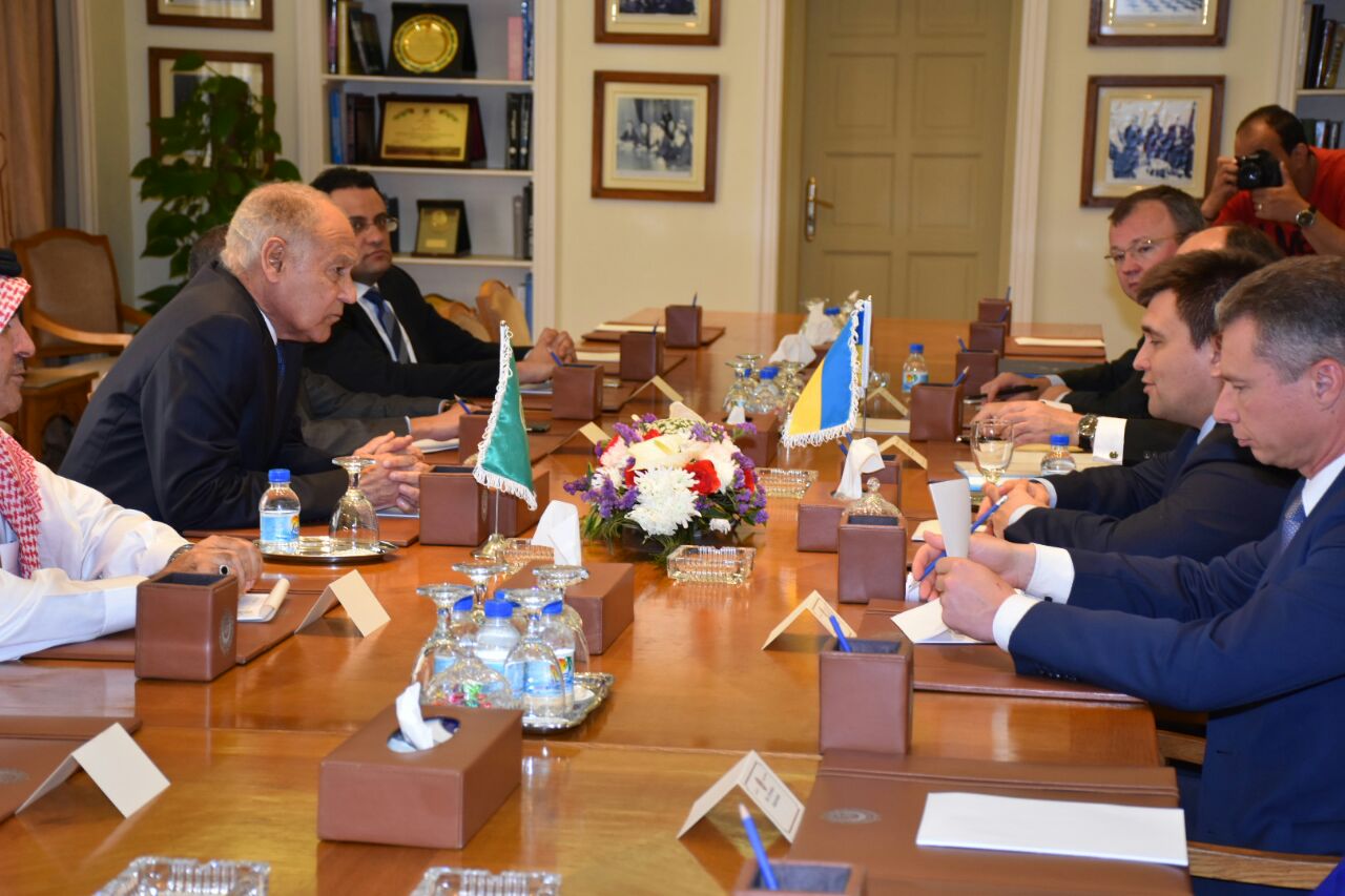   أبو الغيط يستعرض مع وزير خارجية أوكرانيا تطورات القضية الفلسطينية