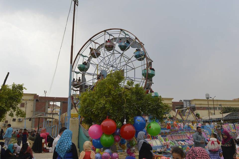   بالصور| حديقة صنعاء بكفر الشيخ تستقبل مئات المواطنين فى شم النسيم