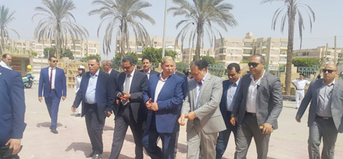   وزير الصحة يصل مستشفى الإسماعيلية استعدادا لزيارة رئيس الوزراء