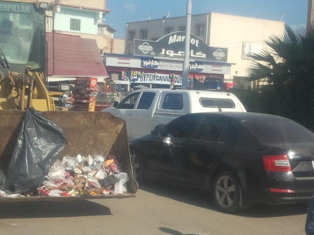   بالصور| حملة لرفع القمامة من شوارع وشواطئ مصيف بلطيم 