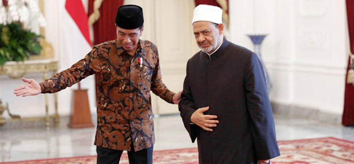   الرئيس الإندونيسي يستقبل شيخ الأزهر في جاكرتا