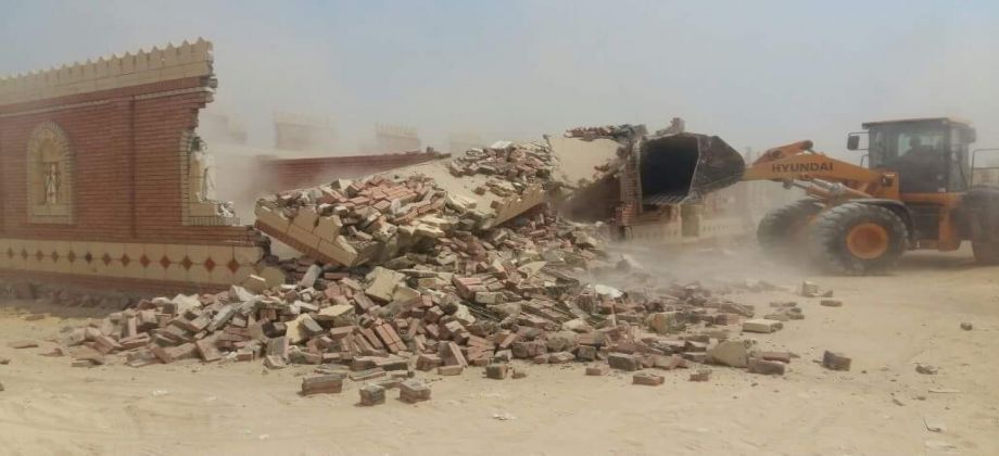   إزالة  110 مقابر مخالفة بمدينة الخانكة