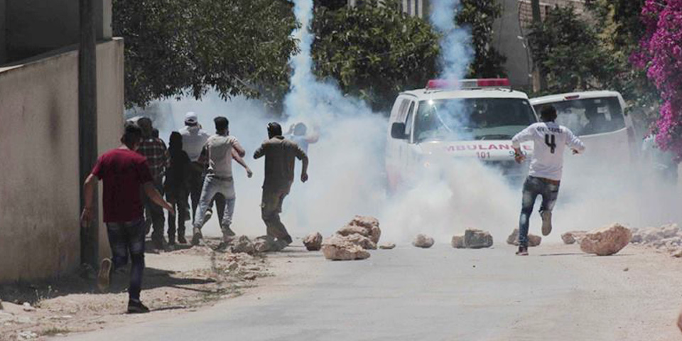   الصليب الأحمر الدولي يدين إطلاق النار صوب مسعف فلسطيني وإصابته