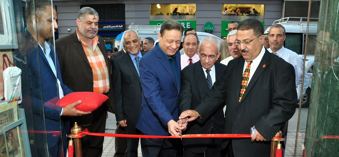   صور | «دار المعارف» تحتفل بافتتاح مكتبة ثروت بعد التجديدات