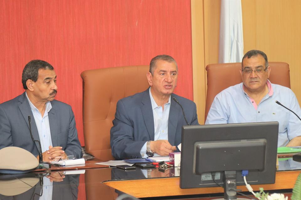   بالصور| محافظ كفر الشيخ يجتمع مع التنفيذين لمناقشة عدداً من المشروعات