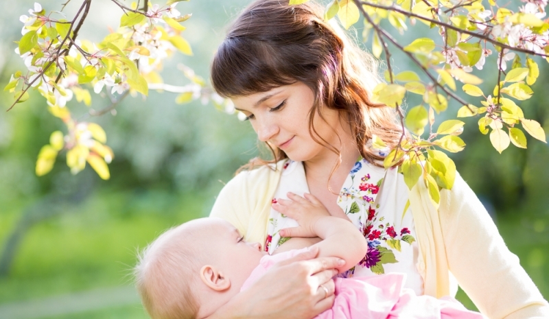   بريطانيا قررت تدريس مادة «الرضاعة الطبيعية»