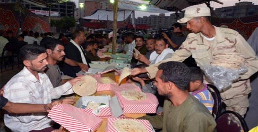   القوات المسلحة تقيم 132 مائدة إفطار رمضانية بمحافظات الجمهورية