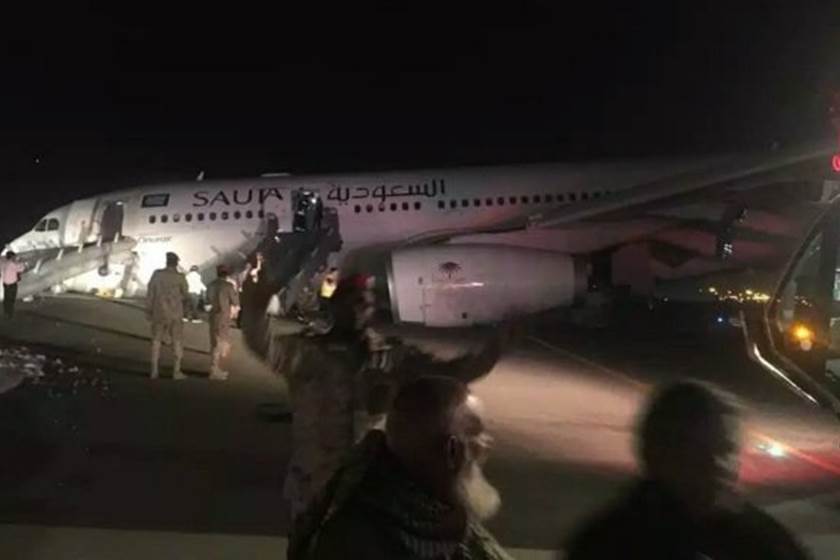   هبوط مرعب لطائرة سعودية بمطار جدة