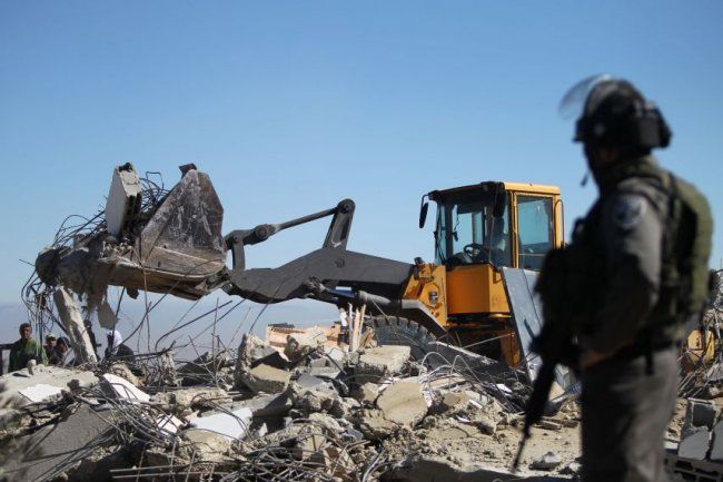   «أوتشا»: هدم سلطات الاحتلال الاسرائيلى تجمع الخان الأحمر قد يرقى لجريمة حرب