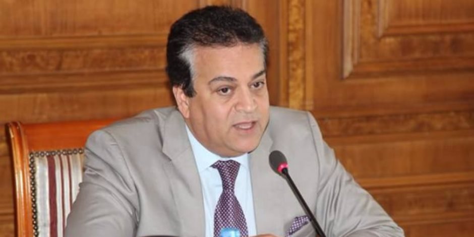   وزير التعليم العالى يعلن بدء التشغيل التجريبي لتطبيق «ادرس فى مصر»على الهاتف المحمول 