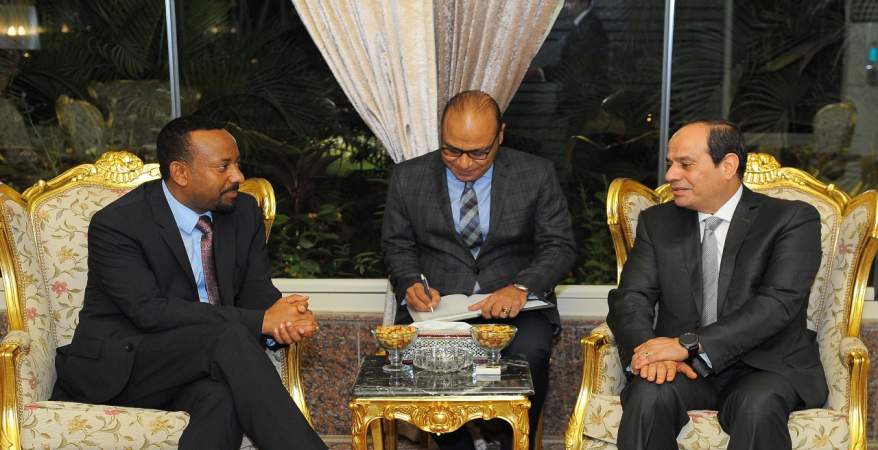   الرئيس يعقد جلسة مباحثات مع رئيس وزراء إثيوبيا