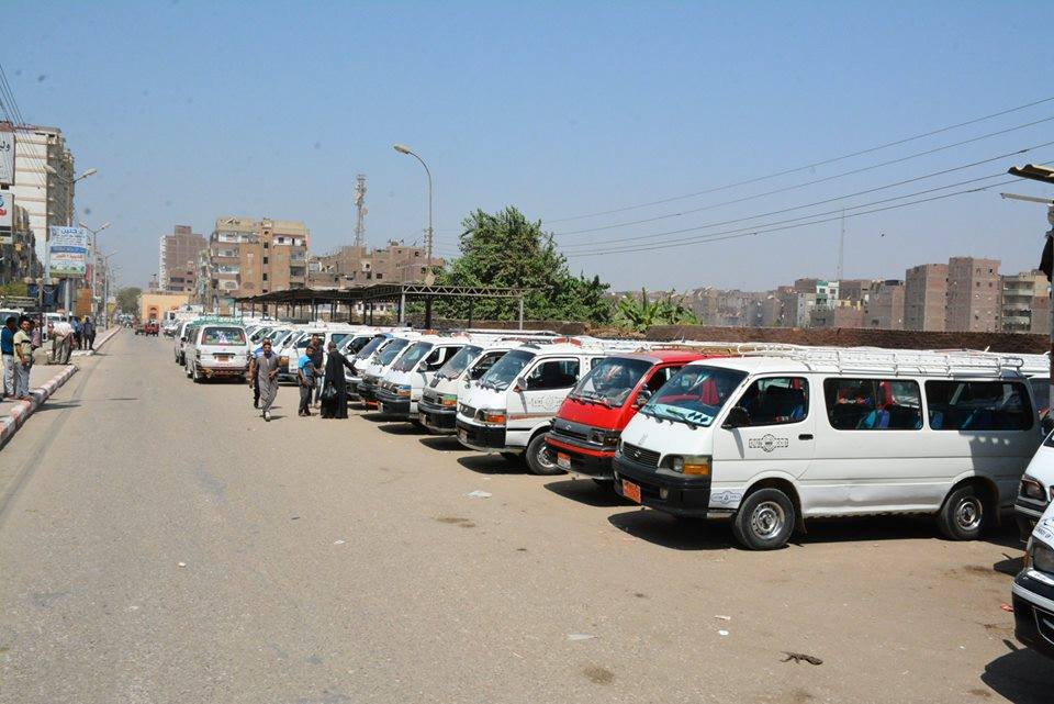   غرفة عمليات لمتابعة مواقف سيارات الأجرة بأنحاء محافظة سوهاج بعد زيادة الأسعار