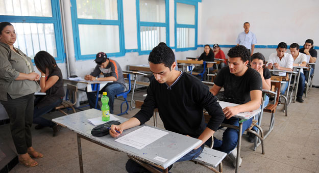   «تعليم كفر الشيخ»: لم نتلق شكاوى من امتحاني الاقتصاد والإحصاء