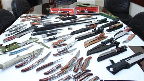   ضبط عدد كبير من «الخارجين عن القانون» بحوزتهم «أسلحة بيضاء» في الإسماعيلية 