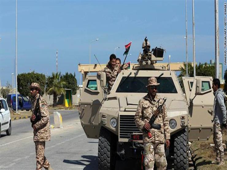   الجيش الليبي يسيطر على الميناء البحري وطريق الكورنيش في درنة