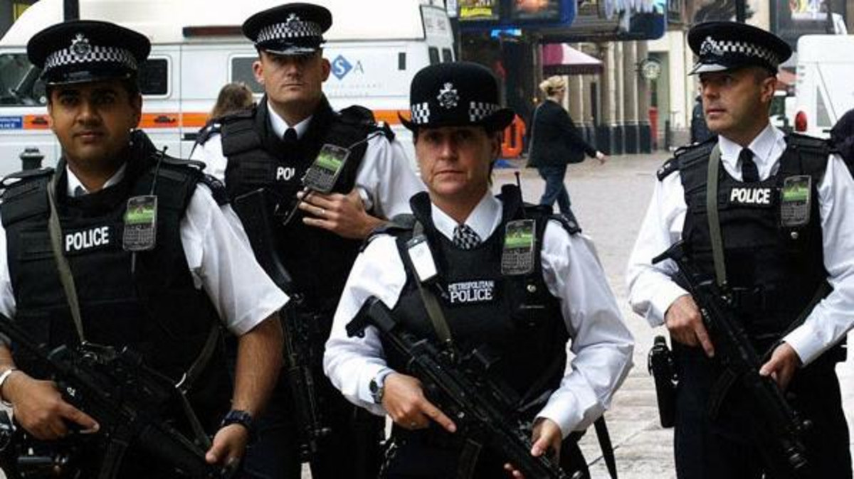   الشرطة البريطانية تعتقل رجلا زعم حيازة قنبلة في محطة قطارات بلندن
