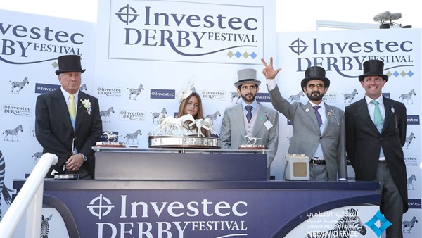   شاهد | حاكم دبي يرقص احتفالا بفوزه ببطولة الديربي للخيول