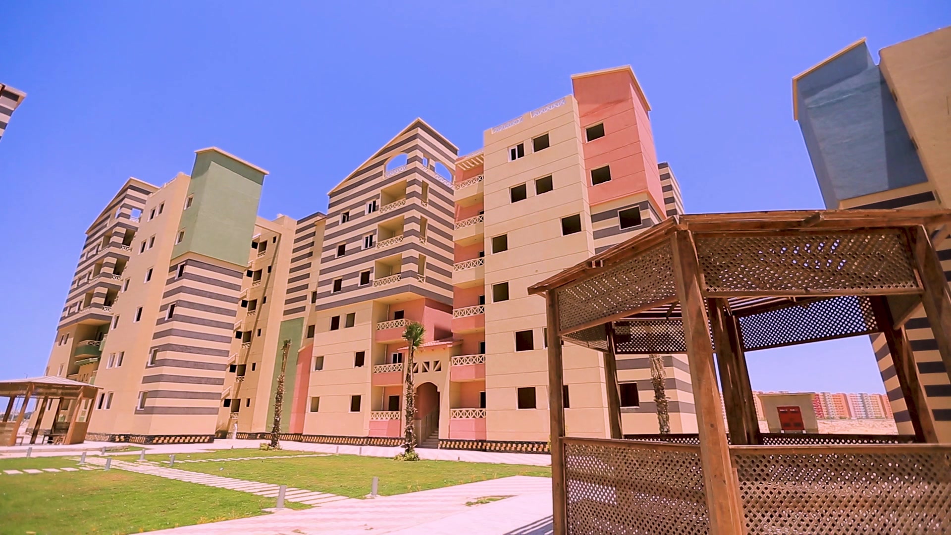   الإسكان:  إسناد تنفيذ 80 عمارة بمشروع «سكن مصر» بمدينة العلمين الجديدة
