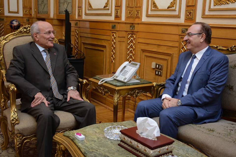   محافظ بني سويف يلتقى وزير الانتاج الحربي لمناقشة التعاون المشترك في مشروعي الصرف الصحى