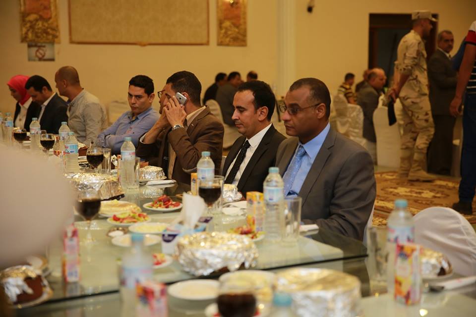   محافظ كفر الشيخ يشارك بالإفطار الجماعي للقوات المسلحة