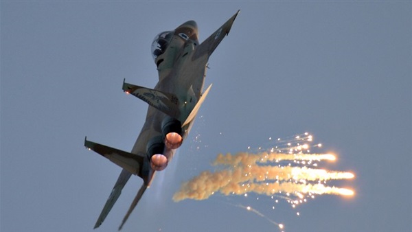   طائرة استطلاع إسرائيلية تطلق صاروخًا تجاه فلسطينيين شرق مدينة غزة