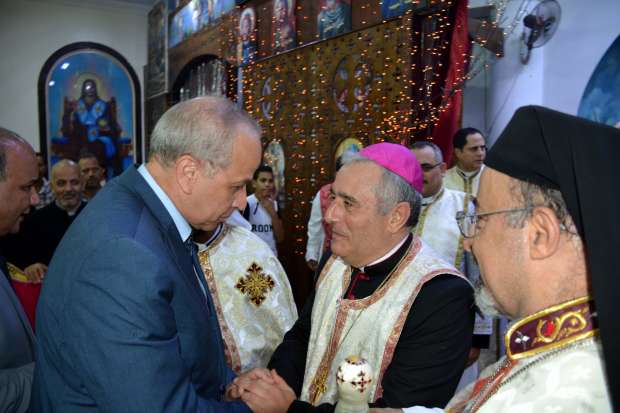   محافظ القليوبية وسفير الفاتيكان يشهدان حفل اليوبيل الفضى الكهنوتى للأب يونان شحاتة