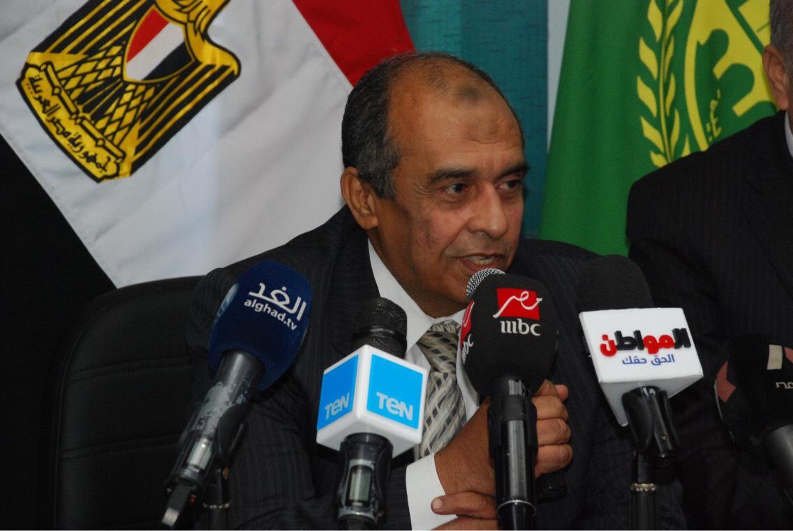   وزير الزراعة فى جولة بكفر الشيخ والغربية لتفقد عدد من المشروعات الزراعية 