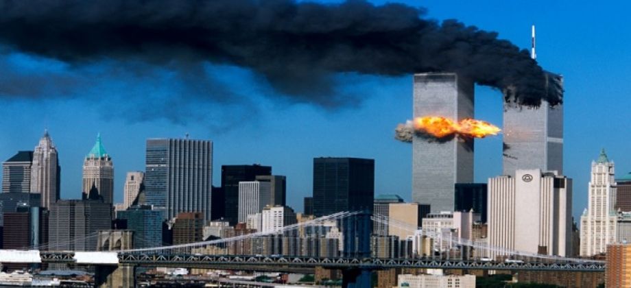   «فيس بوك» يعلق حساب مذيع أمريكي اتهم واشنطن بتدبير حادث 11 سبتمبر