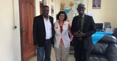   سفيرة مصر في بوروندي  تقدم معونات غذائية مصرية وتفتتح المركز المصري لحديثي الولادة
